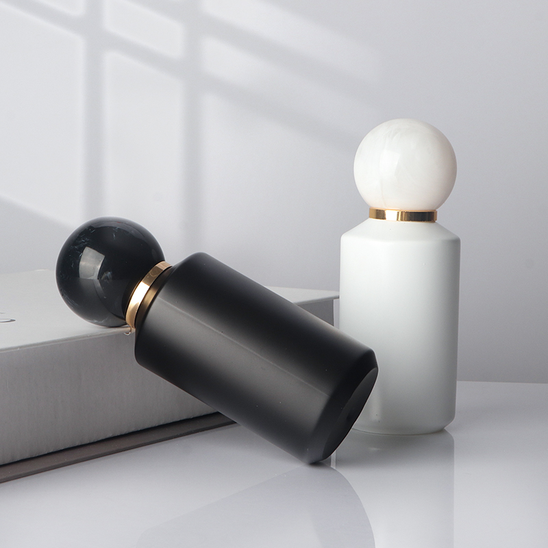 perfume glass bottle2.jpg